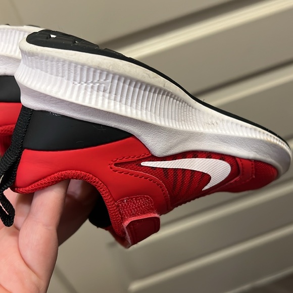 Kid’s Nike Running shoes sz. 10.5C - Picture 4 of 5
